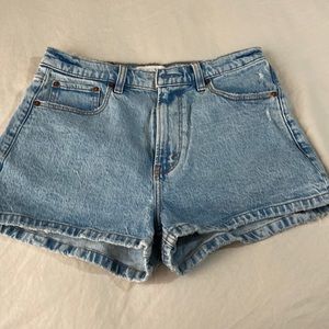 Abercrombie & fitch mom shorts